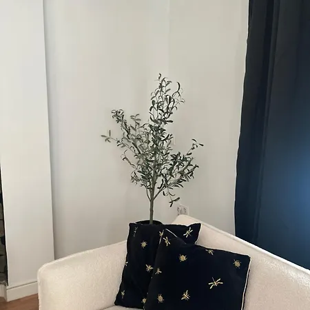 Rambla Flat 10 *