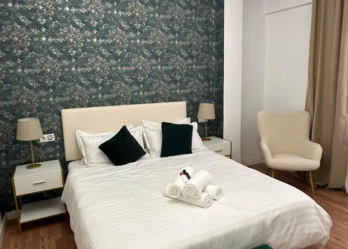 Rambla Flat 10 لقنت